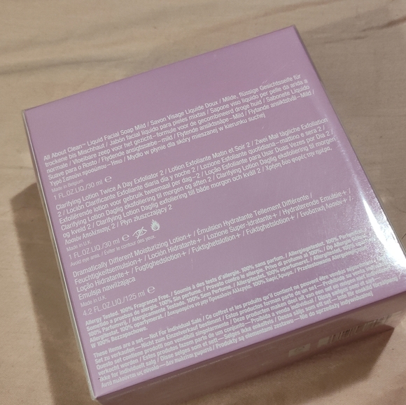 NEW!! CLINIQUE Skincare 3-Step Set - Picture 5 of 7
